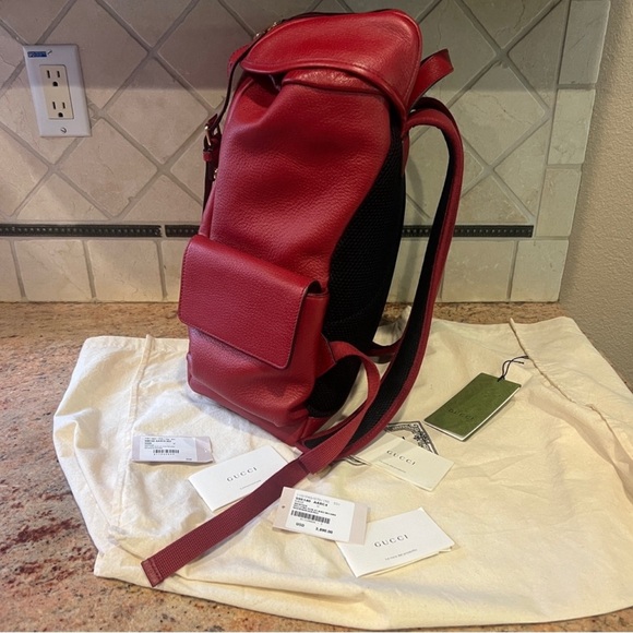 A 262 - π―% authentic Gucci medium backpack bag - Picture 5 of 14